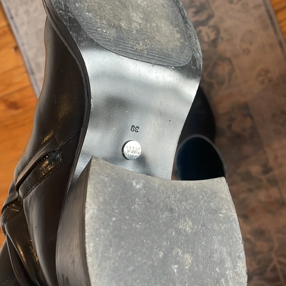 Limited Edition Zara Squared Heel Ankle Leather Boots - Picture 4 of 8